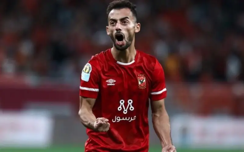 صفقة انتقال حر.. بيراميدز يدخل بقوة على خط المفاوضات مع لاعب الأهلي